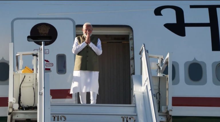 Modi France Visit Begins as PM Lands in Nice for Talks With Macron