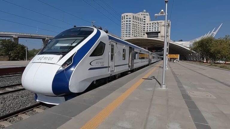 Vande Bharat Trains Revenue Touches Rs 162.96 Crore in Southern India