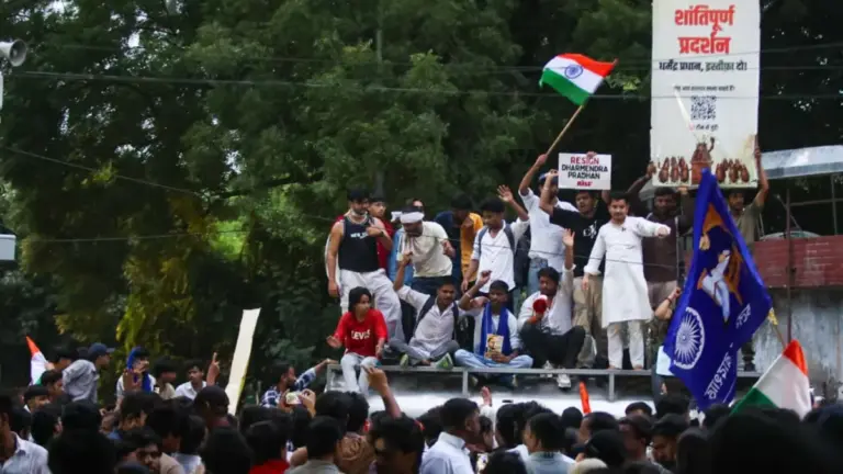 Students protesting at Jantar Mantar