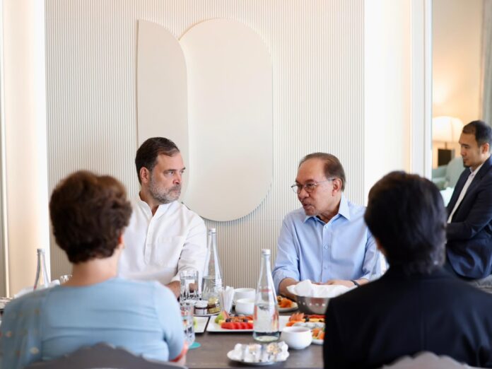 Anwar Ibrahim, Rahul Gandhi and Priyanka Gandhi at breakfast
