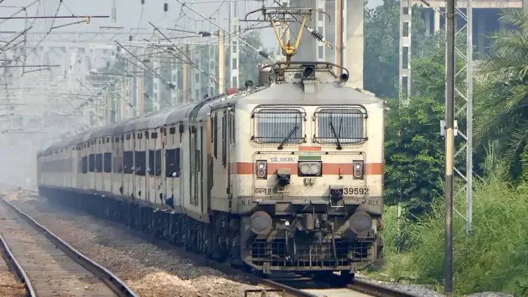 Northern Railways Cancels Around 75 Mail and Express Trains