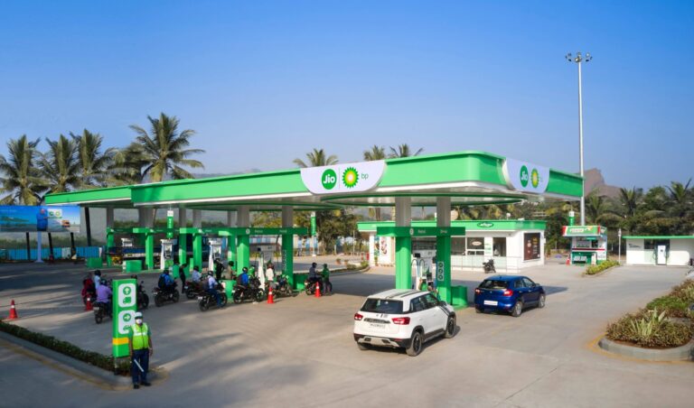Jio-bp Hikes Petrol by ₹5, Diesel by ₹3 Per Litre From October 11