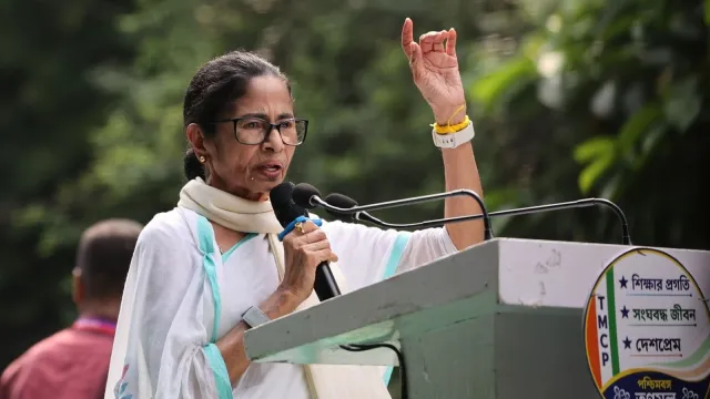 Woman Civic Volunteer Detained Over Alleged Incident Near Mamata Banerjee’s Residence