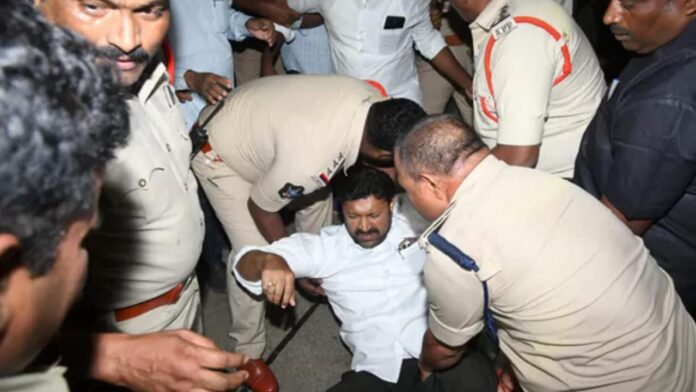 Pulivendula nomination clashes during Andhra Pradesh municipal elections