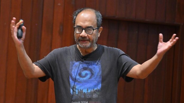Physicist Ashoke Sen has become the first Indian to win the Oskar Klein Medal, awarded for his pioneering work in string theory.