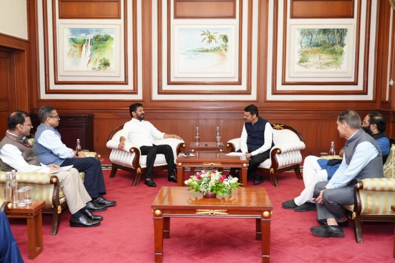 Revanth Reddy Fadnavis Meeting: Telangana and Maharashtra Hold Talks on Tummidihatti Barrage